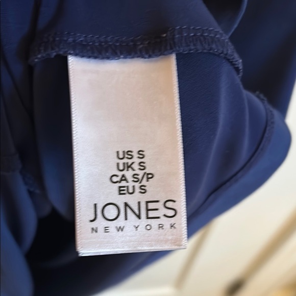 Jones New York Ruffle Front Blue Sleeveless Top, size S - Picture 4 of 9